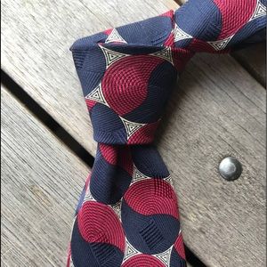 ROBERT TALBOTT BEST OF CLASS 100% Silk Necktie